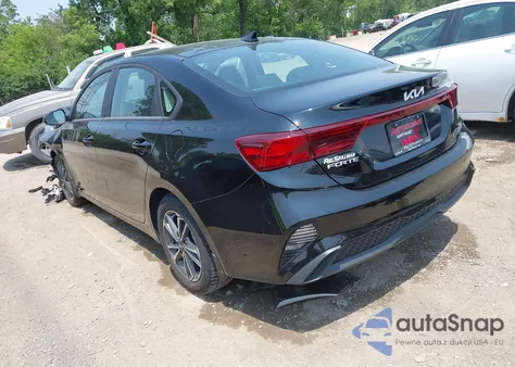 2024 Kia Forte Lx/Lxs z USA, uszkodzony, nr VIN 3KPF24AD8RE771047